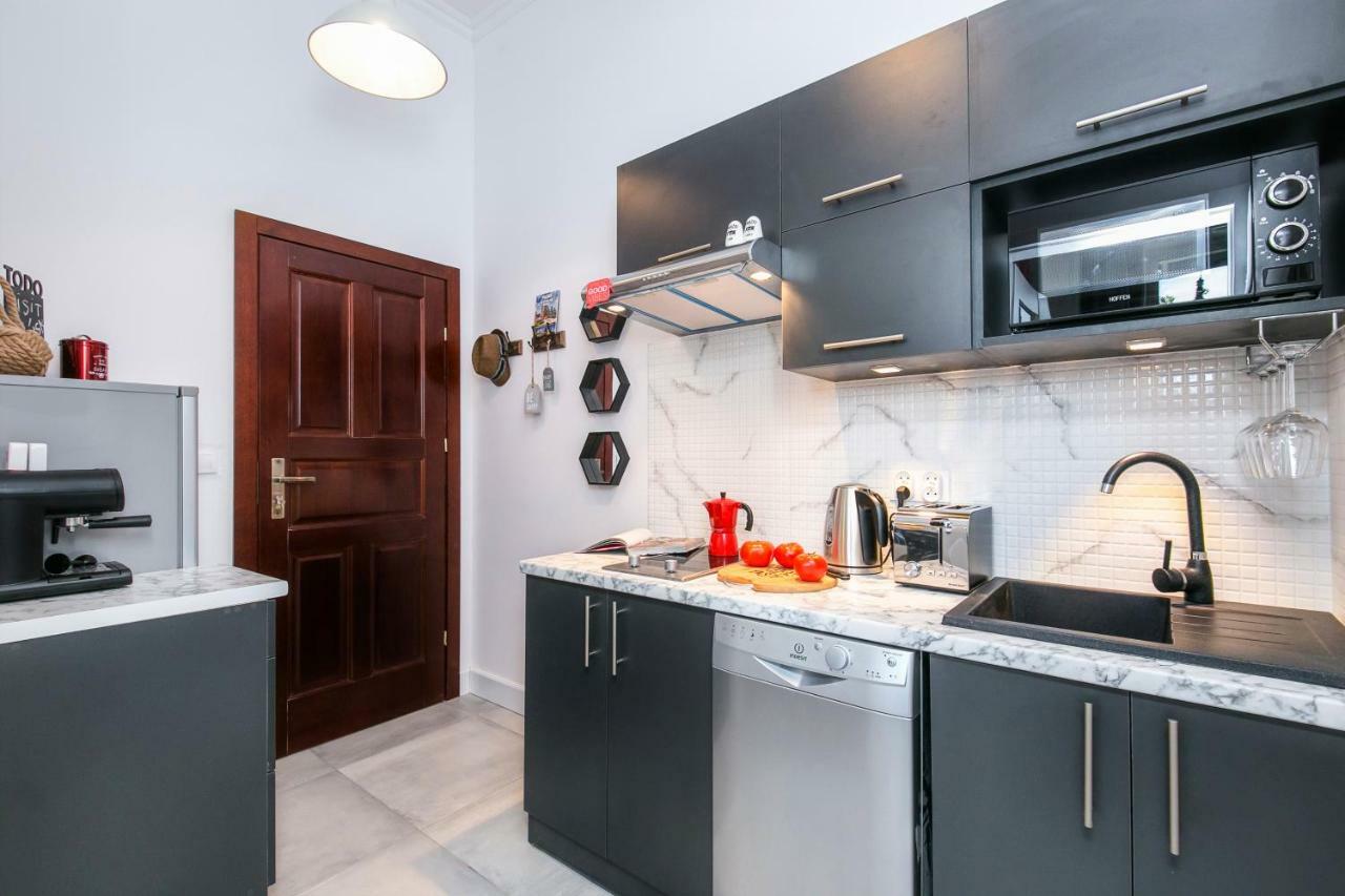 Berg Apartament Red Obok Starego Miasta Гданськ Екстер'єр фото